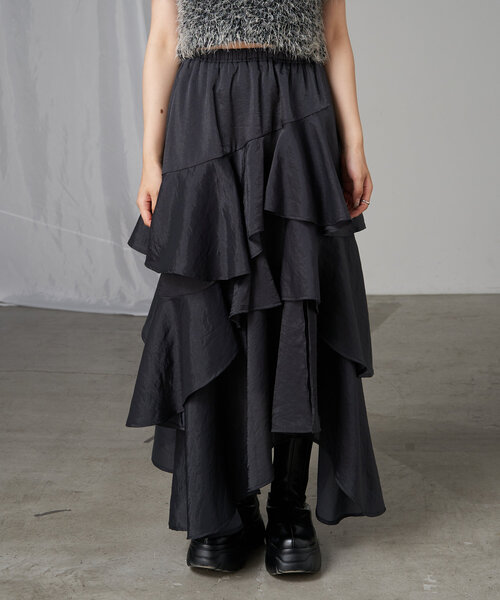 RAY CASSIN（レイカズン）の「【1枚で着映え】ラメサテンティアードスカート（スカート・レディース・ベージュ/アイボリー/グレー・FREE）」の21枚目の写真