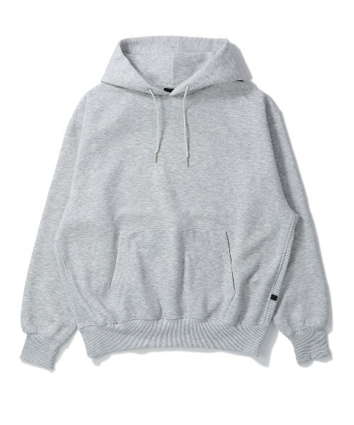 DAIWA PIER39(ダイワピア39)の「DAIWA PIER 39 TECH SWEAT HOODIE ダイワ ピア(パーカー・メンズ・トップグレー/ネイビー/ブラック・MEDIUM/LARGE/SMALL)」の3枚目の写真