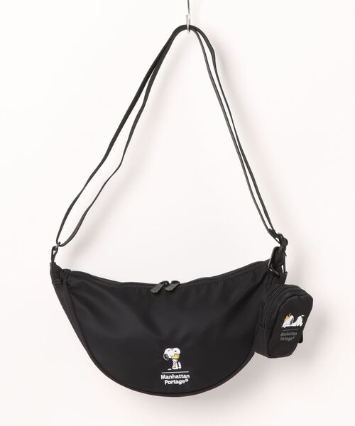 Manhattan Portage（マンハッタンポーテージ）の「Bronck Crescent Bag PEANUTS FW2024（ショルダーバッグ・レディース・ブラック・X-SMALL）」の14枚目の写真