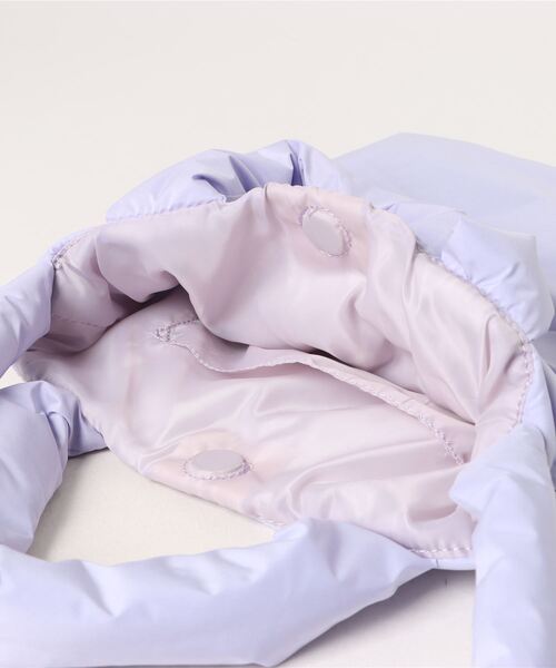 and it_（アンドイット）の「中綿入りショルダー（ショルダーバッグ・レディース・アイボリー/ブラック/ライトグリーン/ラベンダー・FREE）」の7枚目の写真