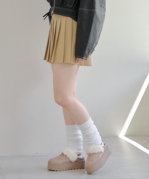 Remind me and forever（リマインドミーアンドフォーエバー）の「ムートンサボ（ブーツ・レディース・ライトベージュ/ブラック・MEDIUM/LARGE/X-LARGE/SMALL）」の5枚目の写真