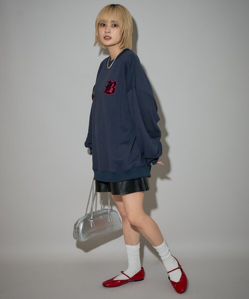 PUBLUX（パブリュクス）の「Bohemian Chop/ボヘミアンチョップ キャット グラフィック 相良刺しゅう 裏起毛 スウェット　限定展開（スウェット・レディース・チャコールグレー/ネイビー/アッシュグレー・L/S/M）」の5枚目の写真