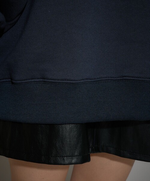 PUBLUX（パブリュクス）の「Bohemian Chop/ボヘミアンチョップ キャット グラフィック 相良刺しゅう 裏起毛 スウェット　限定展開（スウェット・レディース・チャコールグレー/ネイビー/アッシュグレー・L/S/M）」の13枚目の写真