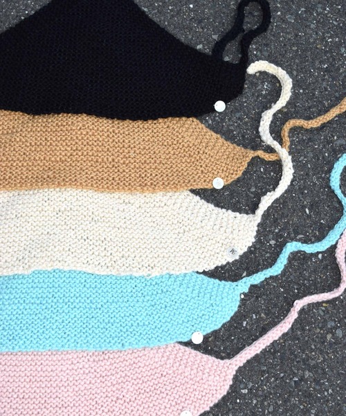 WEGO（ウィゴー）の「WEGO/ニットスカーフ　チャーム付き（バンダナ/スカーフ・レディース・ピンク/ブルー/アイボリー/キャメル/ブラック・FREE）」の7枚目の写真