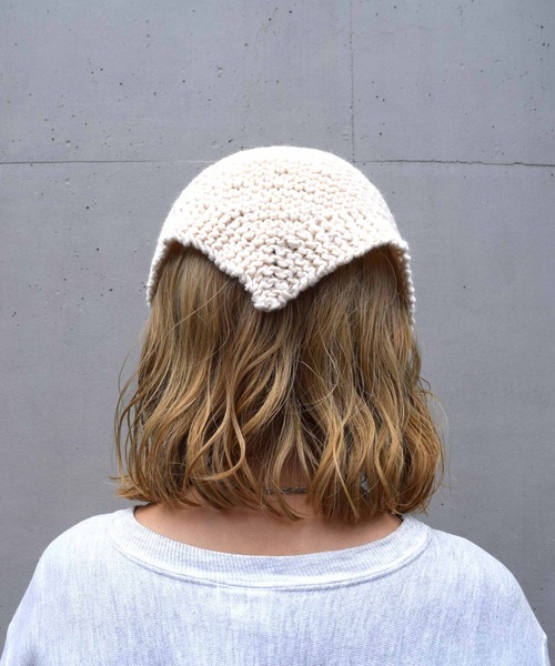 WEGO（ウィゴー）の「WEGO/ニットスカーフ　チャーム付き（バンダナ/スカーフ・レディース・ピンク/ブルー/アイボリー/キャメル/ブラック・FREE）」の11枚目の写真