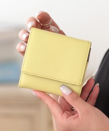 黄色 ミニ財布 ミュウミュウ Miu Miu 三つ折り財布 ヴィッテロダイノ