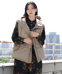 TO BE CHIC[42]フリル ダウンベスト ブラック ペプラム フード TO BE