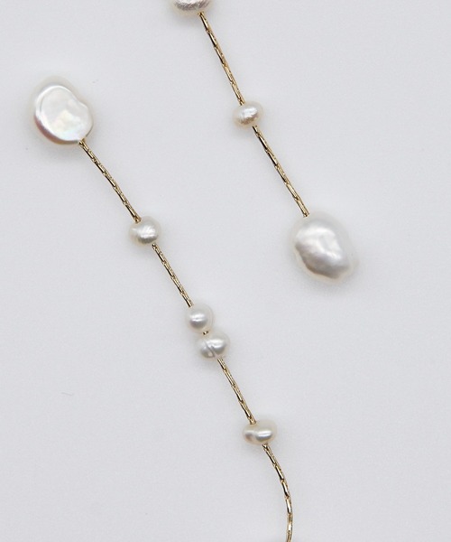 ciite'(シーテ)の「ドロップモチーフ ミニ淡水パールピアス (両耳用)(ピアス(両耳用)・レディース・ホワイト・FREE)」の8枚目の写真