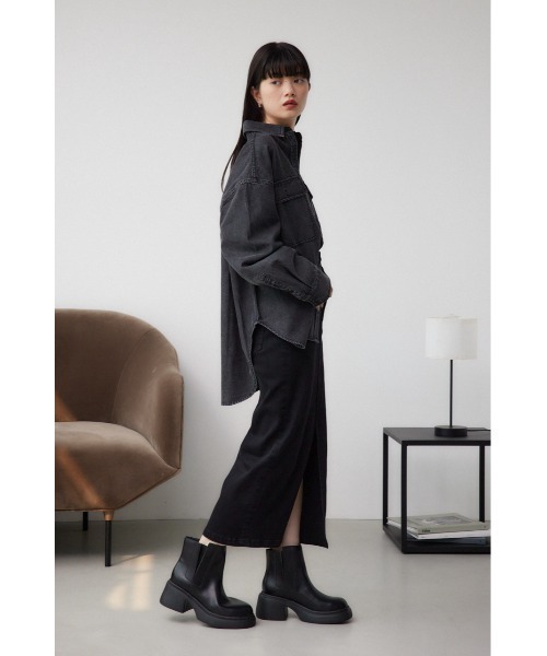 AZUL by moussy(アズールバイマウジー)の「ボリュームソールショートブーツ(ブーツ・レディース・ブラック・SMALL/MEDIUM/LARGE)」の3枚目の写真