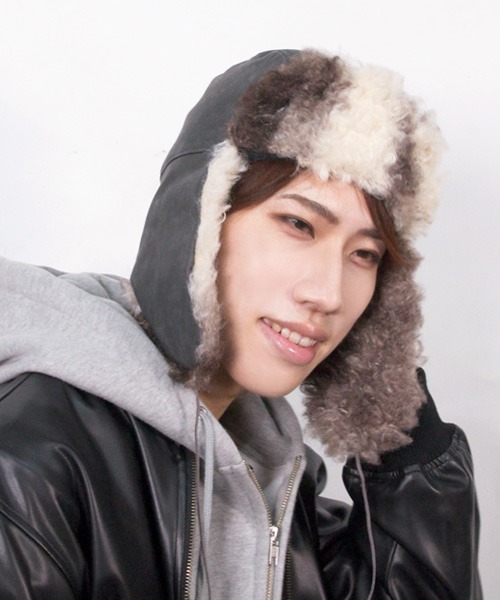 polcadot（ポルカドット）の「プードルファー合皮フライトキャップ（キャップ・レディース・チャコールグレー/ベージュ・FREE）」の6枚目の写真