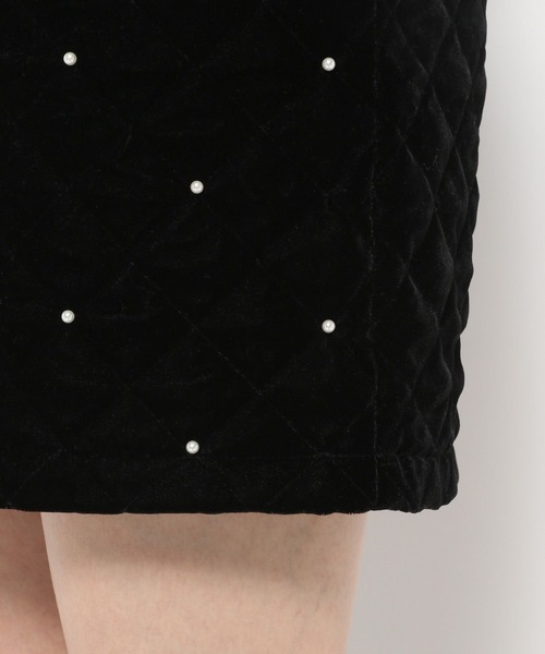 LOWRYS FARM（ローリーズファーム）の「ビジューベロアミニＳＫ 147609（スカート・レディース・グレー/ブラック系その他/ブラック・FREE）」の17枚目の写真