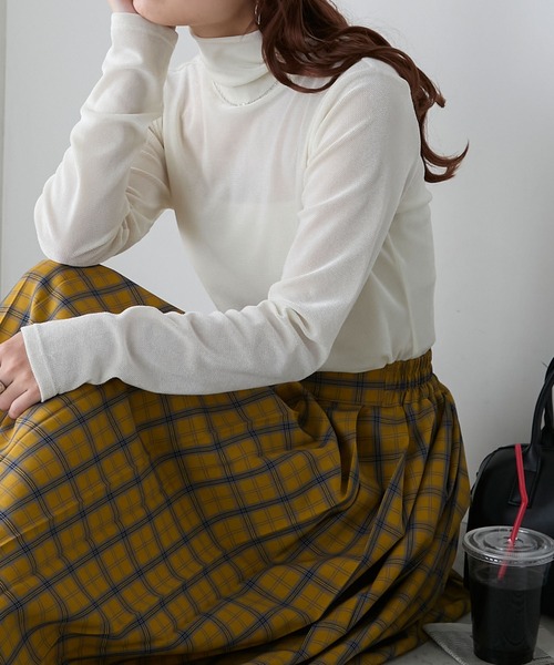 BONLECILL（ボンルシール）の「ベロアチュールハイネックプルオーバー（Tシャツ/カットソー・レディース・イエロー/チャコールグレー/オフホワイト/ブラック・FREE）」の17枚目の写真