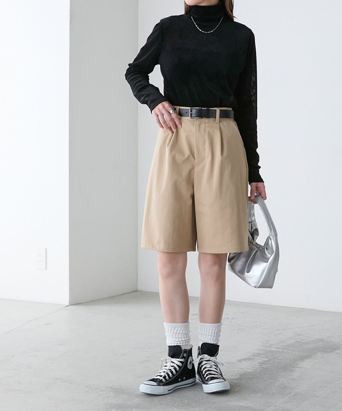BONLECILL（ボンルシール）の「ベロアチュールハイネックプルオーバー（Tシャツ/カットソー・レディース・イエロー/チャコールグレー/オフホワイト/ブラック・FREE）」の21枚目の写真