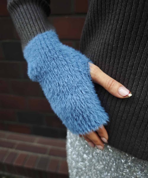 esutoreja（エストレジャ）の「バイカラーリブニットトップス（ニット/セーター・レディース・グレー/アイボリー/ブラック/チャコール・FREE）」の21枚目の写真