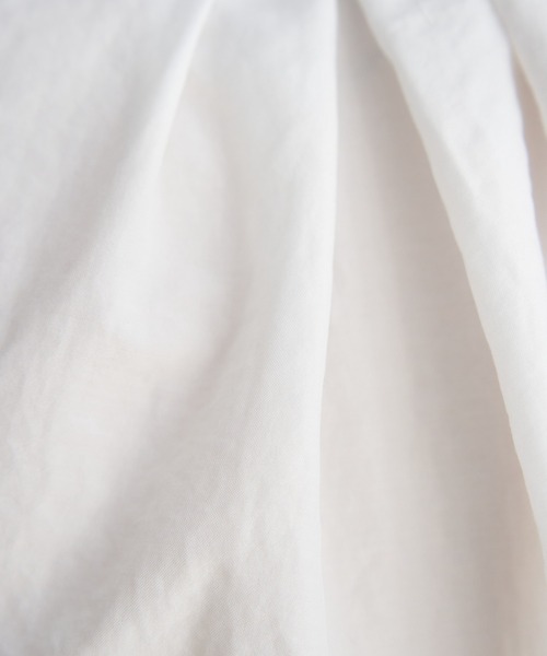 ikka(イッカ)の「前後2WAYバンドカラーシャツ(シャツ/ブラウス・レディース・グリーン/ブルー/オフホワイト/チャコールグレー・M/L/S)」の8枚目の写真