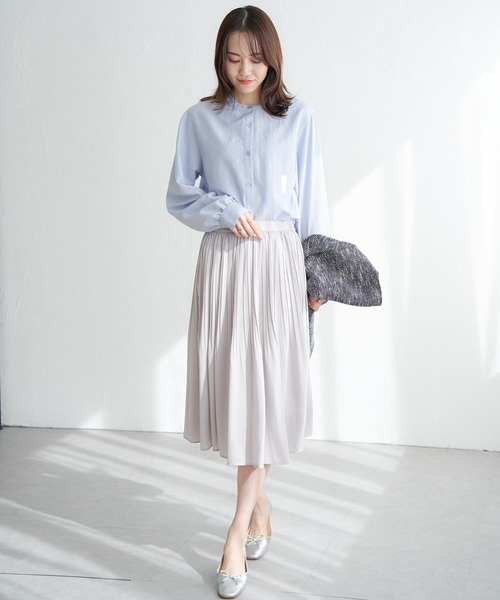 ikka(イッカ)の「前後2WAYバンドカラーシャツ(シャツ/ブラウス・レディース・グリーン/ブルー/オフホワイト/チャコールグレー・M/L/S)」の21枚目の写真