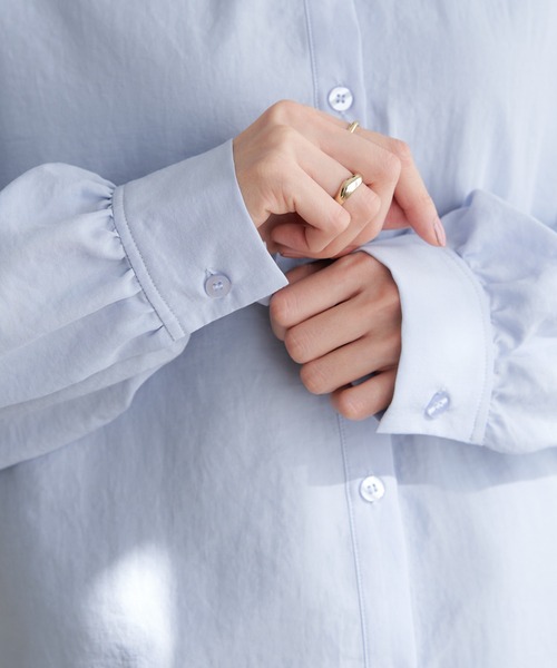 ikka(イッカ)の「前後2WAYバンドカラーシャツ(シャツ/ブラウス・レディース・グリーン/ブルー/オフホワイト/チャコールグレー・M/L/S)」の11枚目の写真