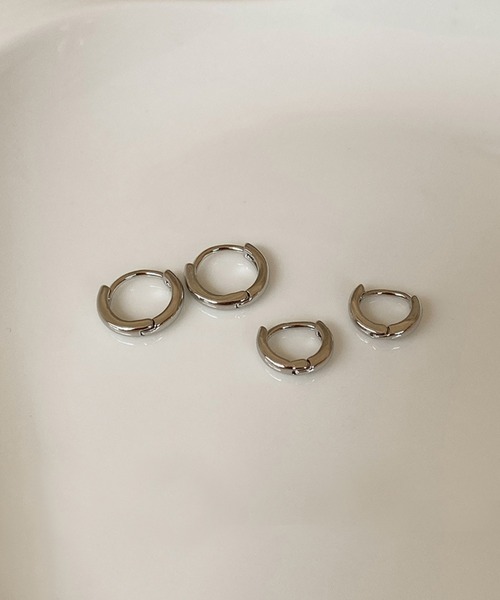 almo(アルモ)の「シンプルフープリングピアス/ペア(RO)(ピアス(両耳用)・メンズ・ゴールド/シルバー・SMALL/MEDIUM)」の11枚目の写真