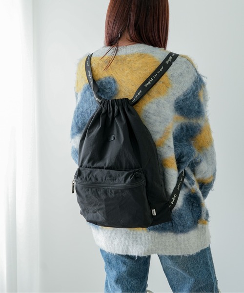 Ungrid(アングリッド)の「【Ungrid/アングリッド】 ソフトナイロン ロゴテープナップザック(バックパック/リュック・レディース・ブラック/アイボリー/グレイッシュベージュ/ブルーグレー/ミント/ブラック×ホワイト/ホワイト×ブラック・FREE)」の1枚目の写真