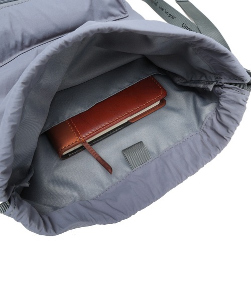 Ungrid(アングリッド)の「【Ungrid/アングリッド】 ソフトナイロン ロゴテープナップザック(バックパック/リュック・レディース・ブラック/アイボリー/グレイッシュベージュ/ブルーグレー/ミント/ブラック×ホワイト/ホワイト×ブラック・FREE)」の11枚目の写真