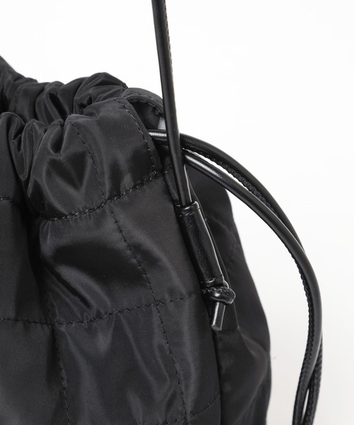 LEPSIM(レプシィム)の「キルティングミニ巾着 290388(ショルダーバッグ・レディース・ライトカーキ/ブラック/アイボリー/マルーン・ONE SIZE)」の13枚目の写真