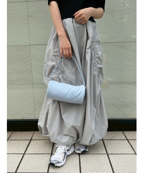 emmi（エミ）の「ナイロンチューブミニバッグ（ハンドバッグ・レディース・ブラック/ホワイト/レッド/ライトブルー・FREE）」の3枚目の写真