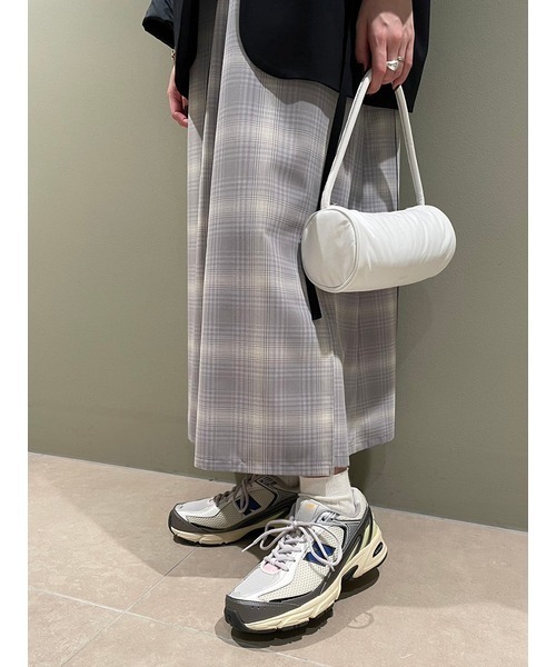 emmi（エミ）の「ナイロンチューブミニバッグ（ハンドバッグ・レディース・ブラック/ホワイト/レッド/ライトブルー・FREE）」の21枚目の写真