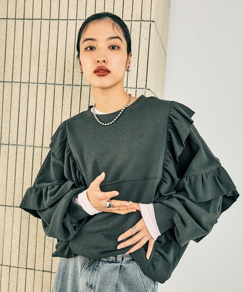 LEPSIM（レプシィム）の「フリルスウェットプルオーバー　150586（スウェット・レディース・グレー/レッド/ライトグレー・FREE）」の17枚目の写真