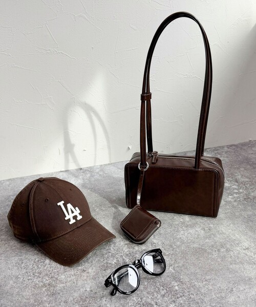 fredy emue（フレディエミュ）の「【haruセレクト】ロングハンドルポーチ付ボストンバッグ（ボストンバッグ・レディース・ブラック/グレイッシュブルー/アイボリー/ブラウン・FREE）」の18枚目の写真