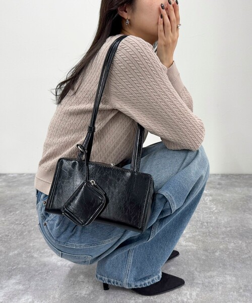 fredy emue（フレディエミュ）の「【haruセレクト】ロングハンドルポーチ付ボストンバッグ（ボストンバッグ・レディース・ブラック/グレイッシュブルー/アイボリー/ブラウン・FREE）」の16枚目の写真