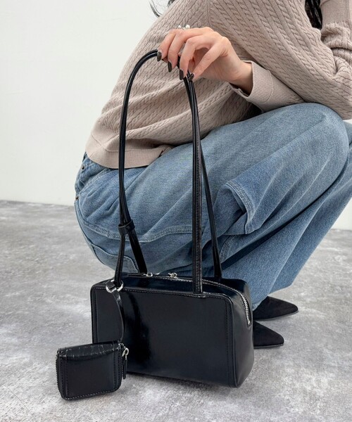 fredy emue（フレディエミュ）の「【haruセレクト】ロングハンドルポーチ付ボストンバッグ（ボストンバッグ・レディース・ブラック/グレイッシュブルー/アイボリー/ブラウン・FREE）」の15枚目の写真