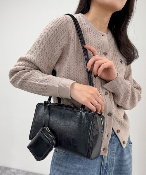 fredy emue（フレディエミュ）の「【haruセレクト】ロングハンドルポーチ付ボストンバッグ（ボストンバッグ・レディース・ブラック/グレイッシュブルー/アイボリー/ブラウン・FREE）」の5枚目の写真