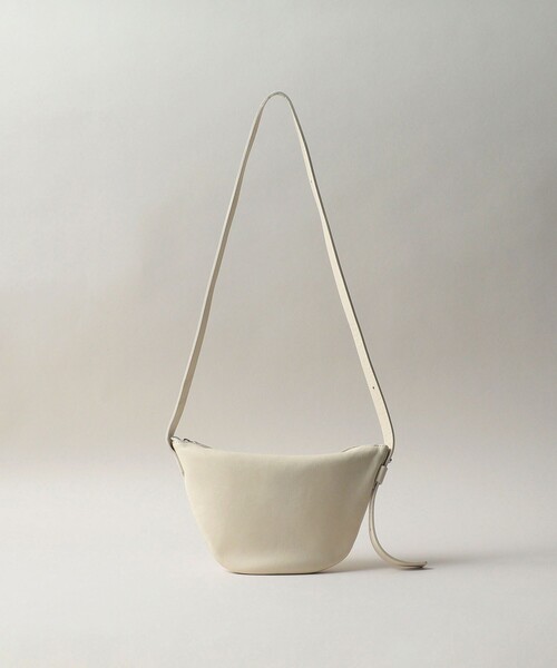 ODETTE E ODILE（オデットエオディール）の「＜ Bucket Baggage＞Orange Piece S（ショルダーバッグ・レディース・ブラック/ホワイト/クリーム/ダークブラウン・FREE）」の2枚目の写真