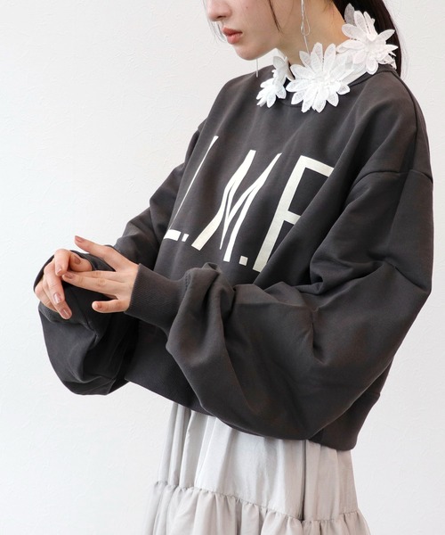 Three Four Time（ｽﾘｰﾌｫｰﾀｲﾑ）の「ロゴスウェット（スウェット・レディース・オフホワイト/チャコールグレー・FREE）」の6枚目の写真