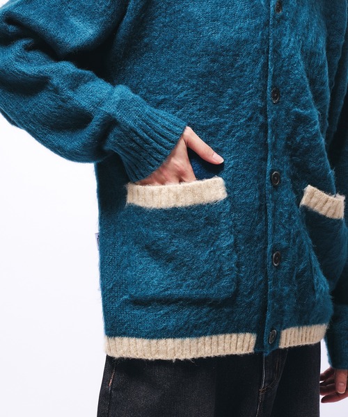 Adoon plain（アドーンプレーン）の「SHAGGY COLOR LINE DOUBLE POCKET CARDIGAN / シャギー配色ラインカーディガン（カーディガン/ボレロ・メンズ・ブルー/チャコール・LARGE/MEDIUM）」の14枚目の写真
