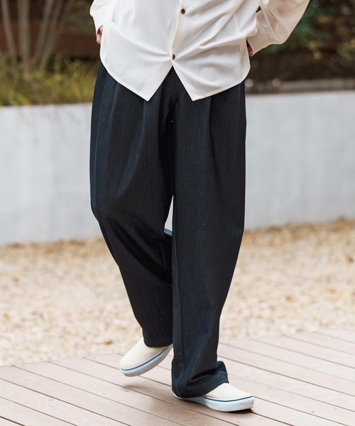 CAMBIO(カンビオ)の「mp13282-Ripstop Like Denim Two Tuck Wide Straight Pants デニムイージーパンツ(デニムパンツ・メンズ・ネイビー/サックスブルー/ブルー・S/M/L)」の4枚目の写真