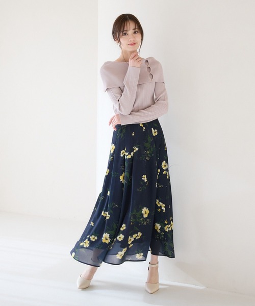 Andemiu(アンデミュウ)の「リブボタンオフショルニット324427(ニット/セーター・レディース・ホワイト/ブラック/グレー/ライトイエロー・FREE)」の6枚目の写真