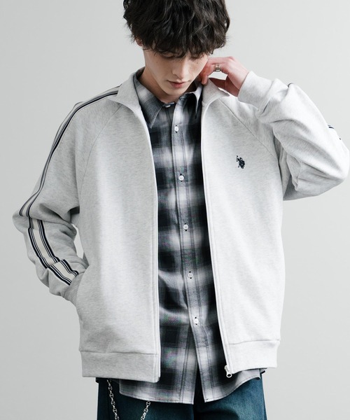 U.S. POLO ASSN.(ユーエスポロアッスン)の「U.S. POLO ASSN. ユーエスポロアッスン 裏毛ワンポイントロゴ刺繍サイドラインテープトラックジャケット(その他アウター・メンズ・ブラック×グレー/ブラック/ライトベージュ/オートミール/オフホワイト/ネイビー・M/LL/L)」の16枚目の写真