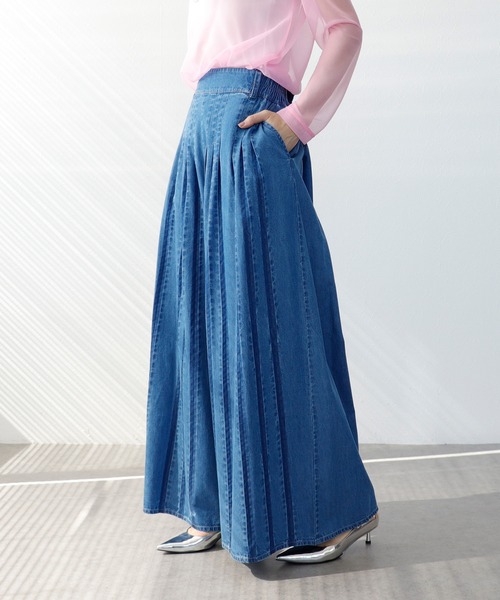 Three Four Time（ｽﾘｰﾌｫｰﾀｲﾑ）の「テンセルデニムプリーツタックワイドパンツ（その他パンツ・レディース・ブルー・FREE）」の3枚目の写真