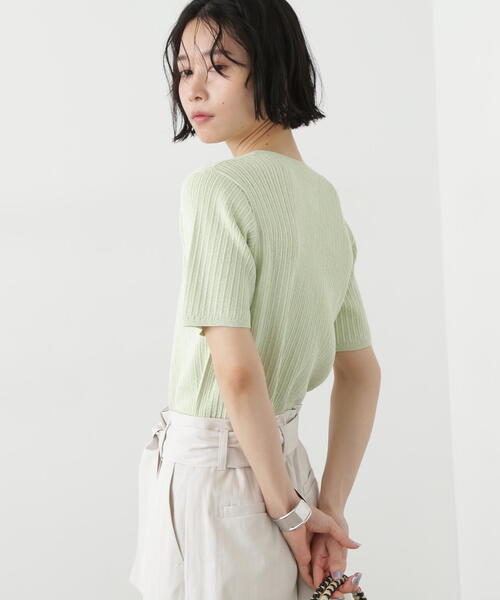 N.（N. Natural Beauty Basic）（エヌエヌナチュラルビューティーベーシック）の「アイレット柄ラメカーディガン（カーディガン/ボレロ・レディース・グレー/オフホワイト/ライトグリーン・MEDIUM）」の7枚目の写真