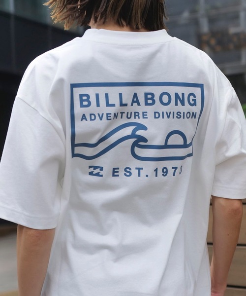 BILLABONG（ビラボン）の「BILLABONG メンズ 【A/DIV.】 ADIV LOGO Tシャツ 【2025年春夏モデル】/ビラボンバックプリント半袖Tシャツ（Tシャツ/カットソー・メンズ・ホワイト/ブルー系その他/ベージュ/ブラック・SMALL/MEDIUM/LARGE/X-LARGE）」の2枚目の写真