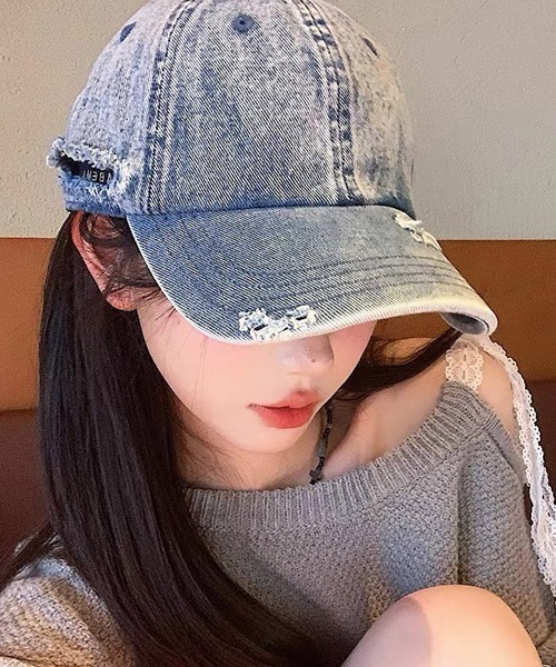 ワンポイント刺繍ロゴダメージ加工デニムベースボールキャップ