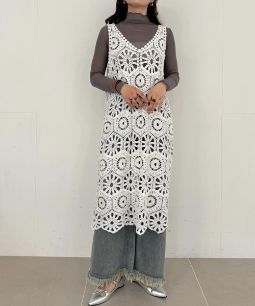 efill(エフィル)の「花柄 刺繍 のレース ワンピース(ワンピース・レディース・ホワイト・FREE)」の12枚目の写真