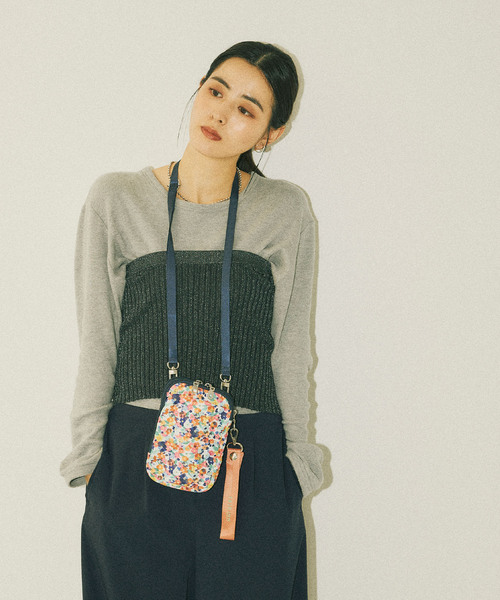 cross marche（クロスマルシェ）の「【TRIP.INN】6ポケットふかふかスマホマルチショルダーバッグ（ショルダーバッグ・レディース・ベージュ/ブラック/グレー/その他2/その他1/レオパード・FREE）」の9枚目の写真