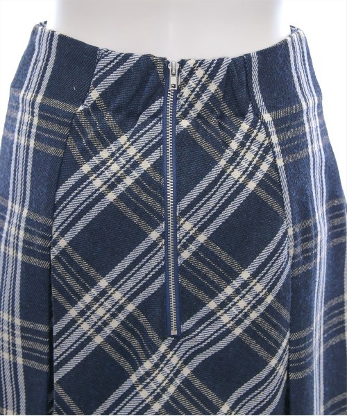 clear（クリア）の「ボックスプリーツチェックミニスカート[スタイルアップ ガーリー 韓国ファッション]≪SS新作≫（スカート・レディース・ブラック/ネイビー・M/S）」の17枚目の写真