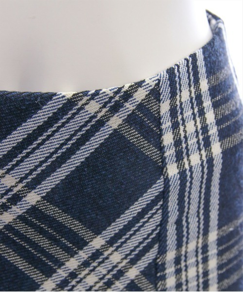 clear（クリア）の「ボックスプリーツチェックミニスカート[スタイルアップ ガーリー 韓国ファッション]≪SS新作≫（スカート・レディース・ブラック/ネイビー・M/S）」の15枚目の写真