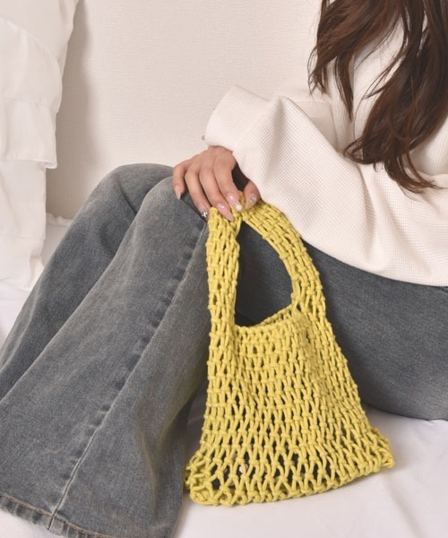 Mayree(メイリー)の「【float】かぎ針網み ミニ ハンドバッグ【9色展開】(ハンドバッグ・レディース・マスタード/グリーン/ブルー/イエロー/ピンク/パープル/ベージュ/ホワイト/ブラック・FREE)」の8枚目の写真