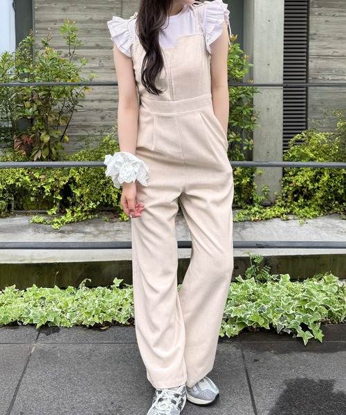 JUNOAH（ジュノア）の「リネン混ショルダーリボンデザインオールインワン（つなぎ/オールインワン・レディース・アイボリー/チャコール/ブラック・LARGE/MEDIUM/SMALL）」の12枚目の写真