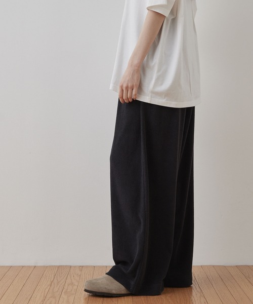 Unblend（アンブレンド）の「【Unblend】セットアップ対応 / リラックス パイル イージーパンツ（その他パンツ・レディース・ブラウン/オレンジ/ブラック・S/M）」の9枚目の写真