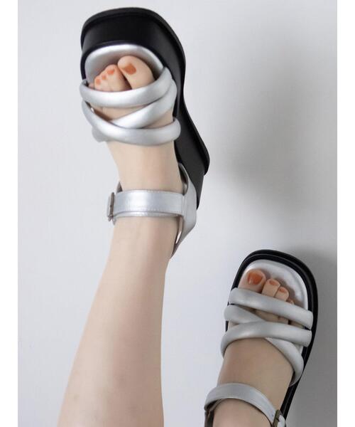 ehka sopo(エヘカソポ)の「厚底サンダル(サンダル・レディース・シルバー/ライトベージュ/ブラック・M/L)」の3枚目の写真